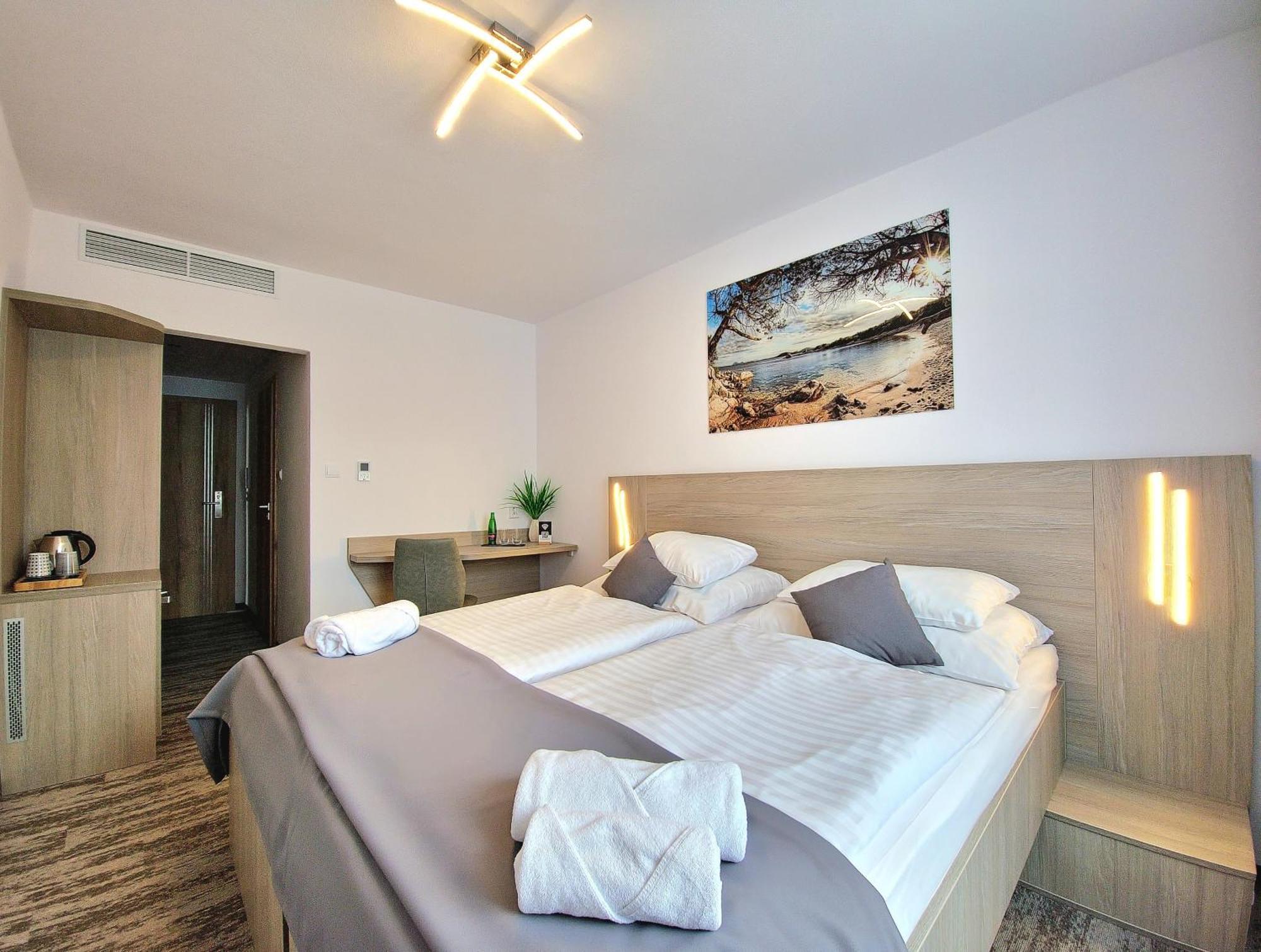 Hotel Crystal كَشّا المظهر الخارجي الصورة