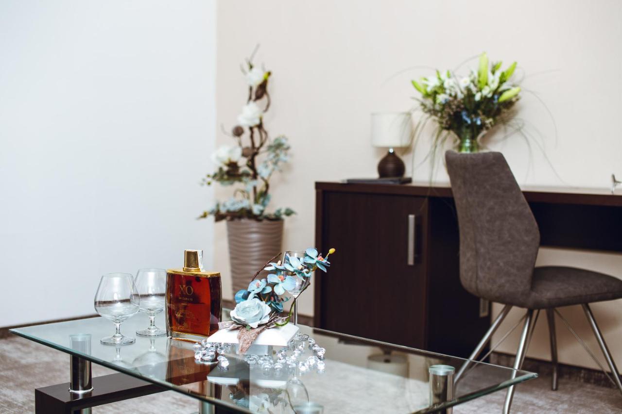 Hotel Crystal كَشّا المظهر الخارجي الصورة